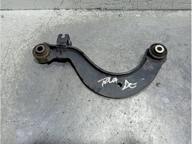 Recambio de brazo suspension superior trasero derecho para skoda yeti ambition referencia OEM IAM 1K0505323  