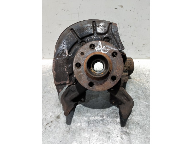 Recambio de mangueta delantera derecha para volkswagen golf iv berlina (1j1) conceptline referencia OEM IAM   