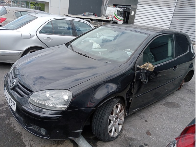 volkswagen golf v berlina (1k1) del año 2004