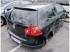 volkswagen golf v berlina (1k1) del año 2004 2