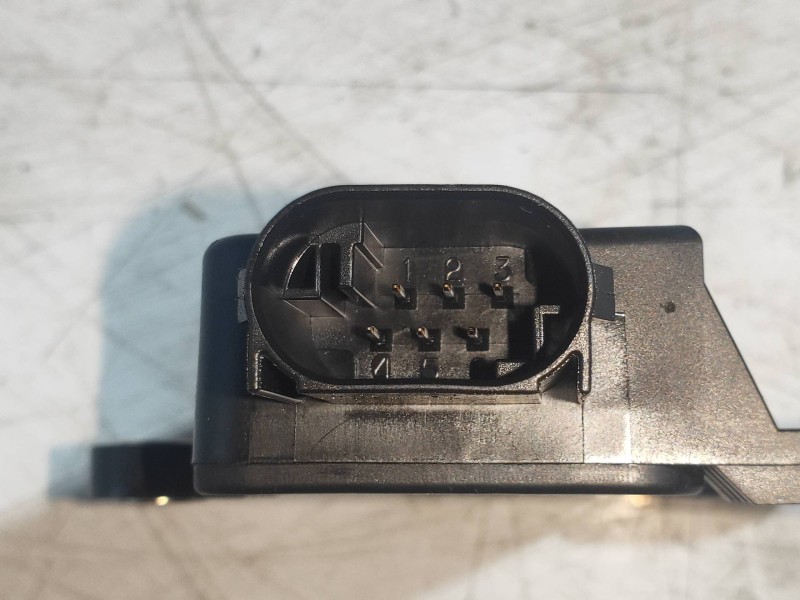 Recambio de modulo electronico para hyundai i40 cw gl tecno referencia OEM IAM 956902T250 BG6810G320 