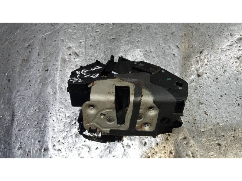 Recambio de motor cierre centralizado delantero derecho para ford fiesta (ccn) 1.25 16v cat referencia OEM IAM AM5AU21812BF  