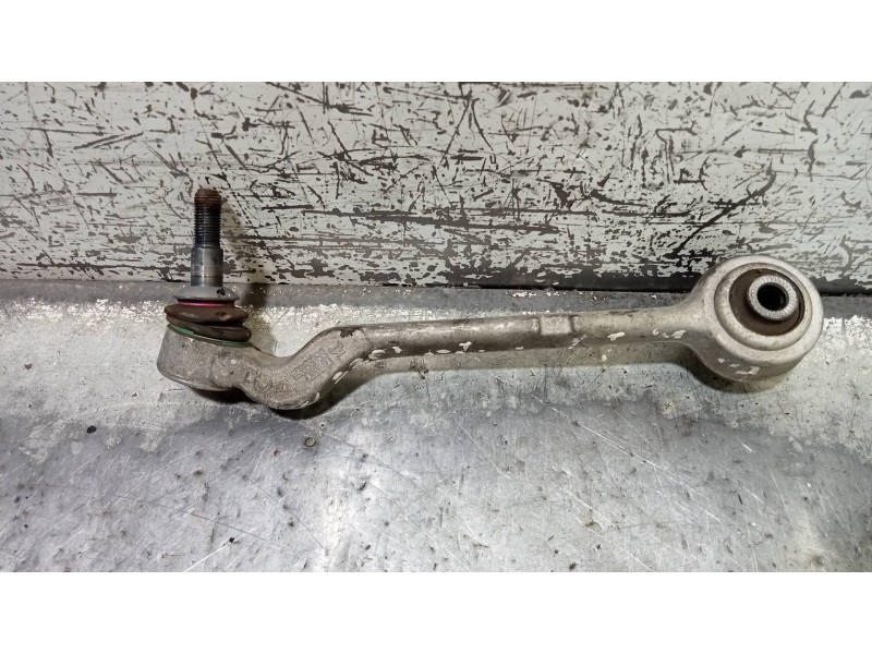 Recambio de brazo suspension superior delantero izquierdo para bmw serie 3 berlina (e46) 320d referencia OEM IAM    Recambio de brazo suspension superior delantero izquierdo para bmw serie 3 berlina (e46) 320d referencia OEM IAM