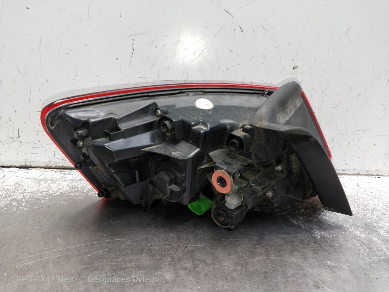 Recambio de piloto trasero derecho para audi a3 (8vk) basic referencia OEM IAM AU370PAHGH 8V3945092 2SD01283102