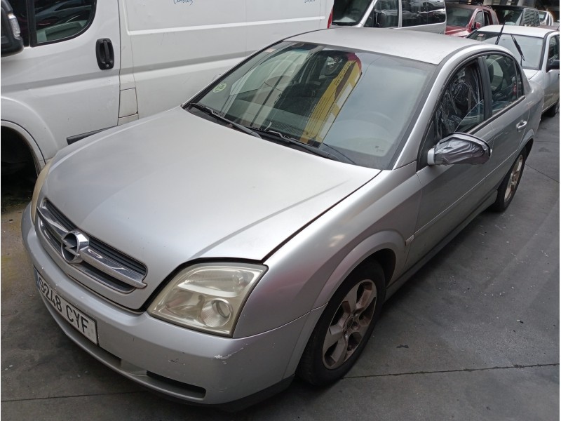 opel vectra c berlina del año 2004