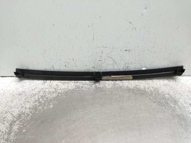 Recambio de rejilla delantera para ford fiesta berl./courier referencia OEM IAM   