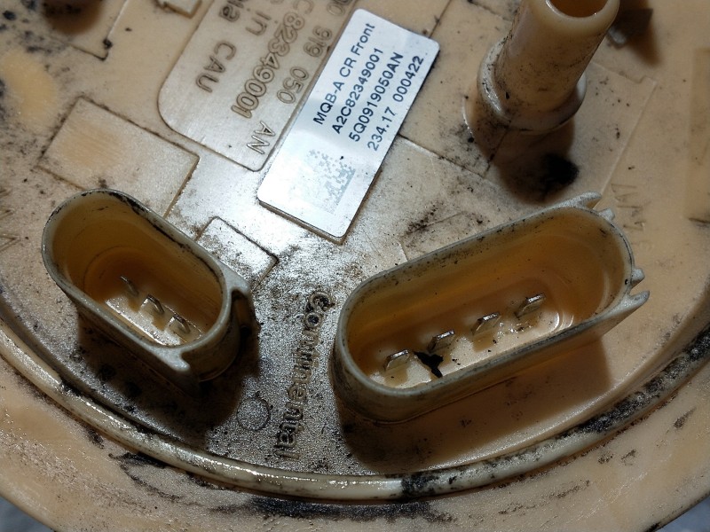 Recambio de bomba combustible para audi a3 (8vk) basic referencia OEM IAM 5Q0919050AN A2C82349001 