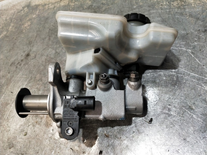 Recambio de bomba freno para audi a3 (8vk) basic referencia OEM IAM 5Q1611301C  