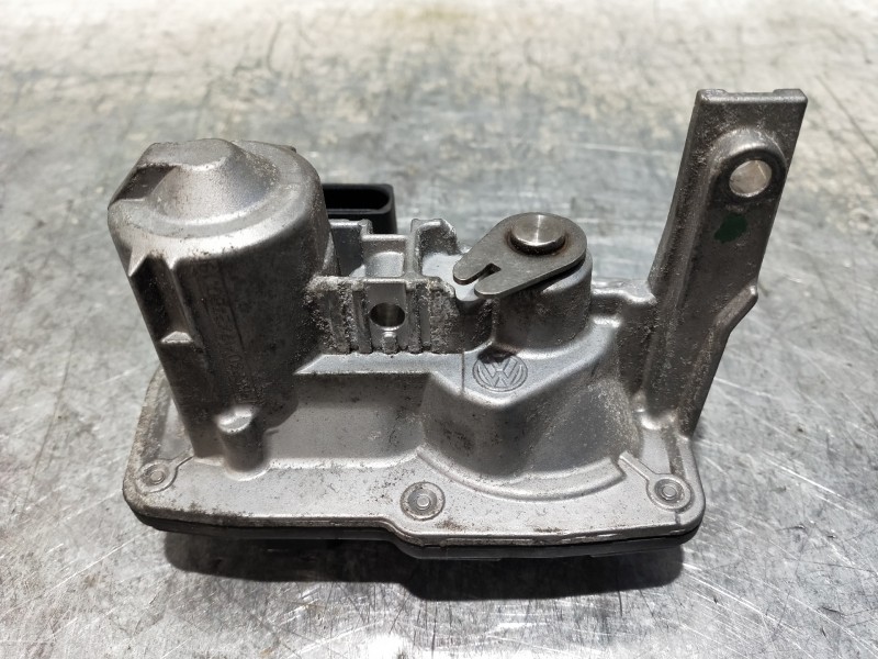 Recambio de caja mariposa para audi a3 (8vk) basic referencia OEM IAM 5Q0253691J  
