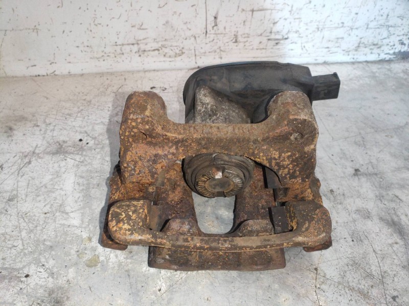 Recambio de pinza freno trasera izquierda para hyundai i40 cw gl tecno referencia OEM IAM   