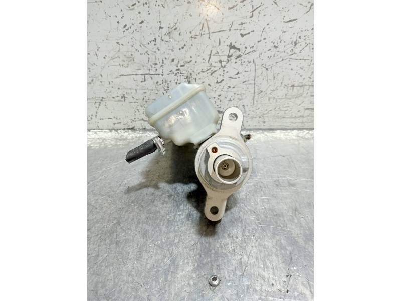 Recambio de bomba freno para renault kangoo profesional referencia OEM IAM 0204051558  