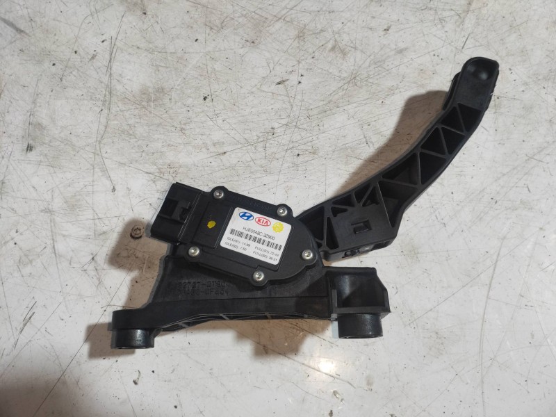 Recambio de potenciometro pedal para hyundai i40 cw gl tecno referencia OEM IAM   