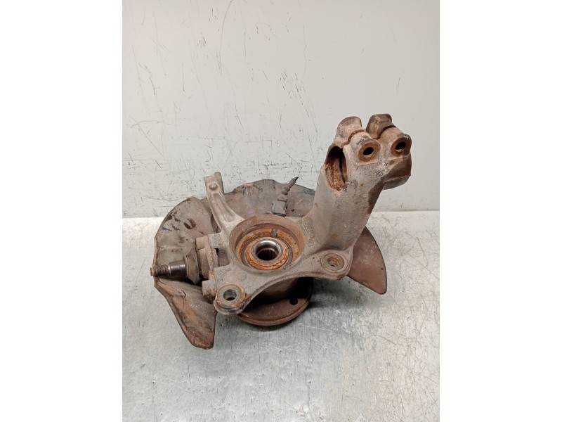 Recambio de mangueta delantera izquierda para volkswagen t5 transporter/furgoneta combi referencia OEM IAM   