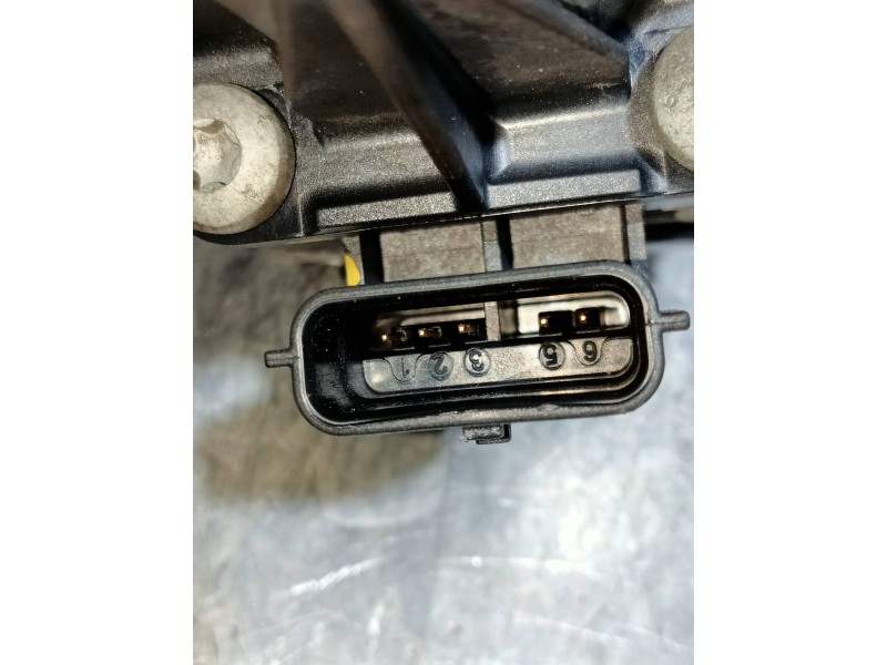 Recambio de valvula egr para renault kangoo profesional referencia OEM IAM 147105308R 8200129863 