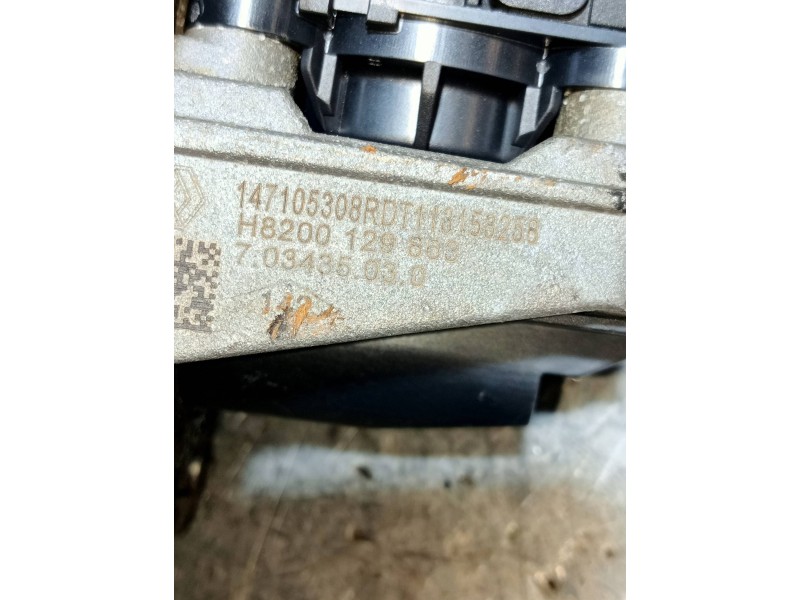 Recambio de valvula egr para renault kangoo profesional referencia OEM IAM 147105308R 8200129863 