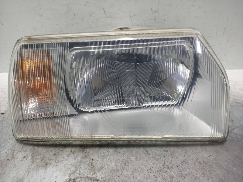 Recambio de faro derecho para skoda favorit (781) ls referencia OEM IAM   