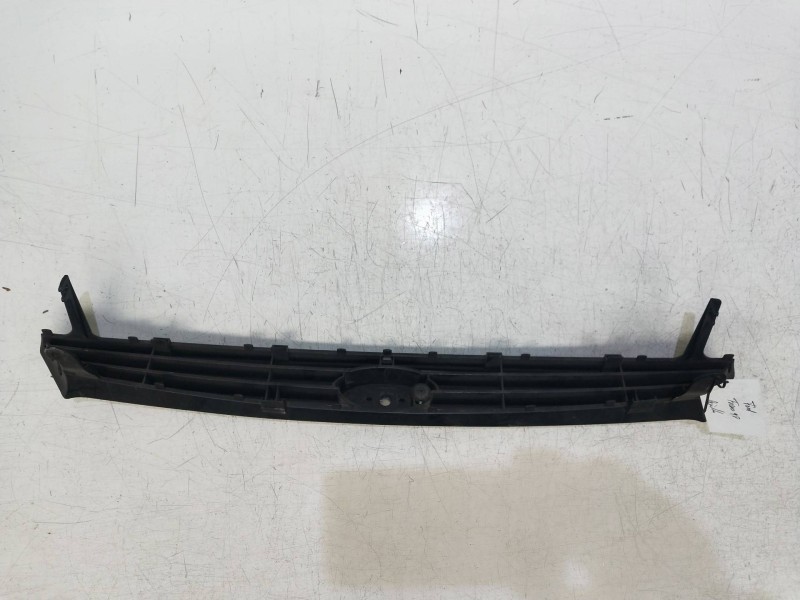 Recambio de rejilla delantera para ford focus berlina (cak) 1.6 16v cat referencia OEM IAM   