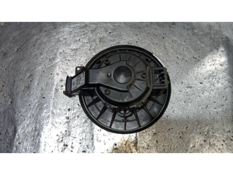Recambio de motor calefaccion para ford fiesta (ccn) 1.25 16v cat referencia OEM IAM 0130115551 VP8E2H18456AB 