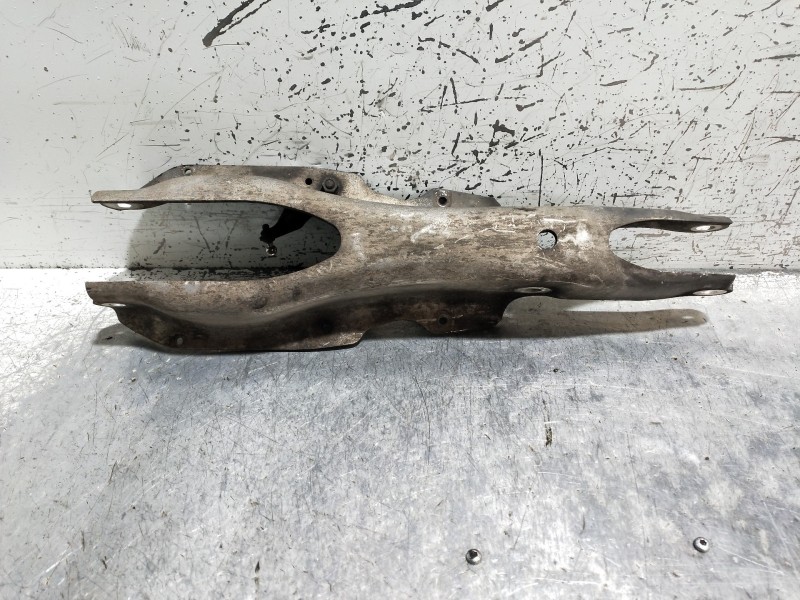 Recambio de brazo suspension inferior trasero izquierdo para mercedes clase cl (w215) coupe 600 (215.378) referencia OEM IAM A22