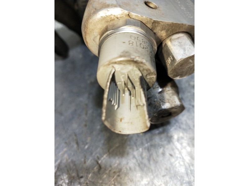 Recambio de bomba suspension para mercedes clase cl (w215) coupe 600 (215.378) referencia OEM IAM A2203200858  