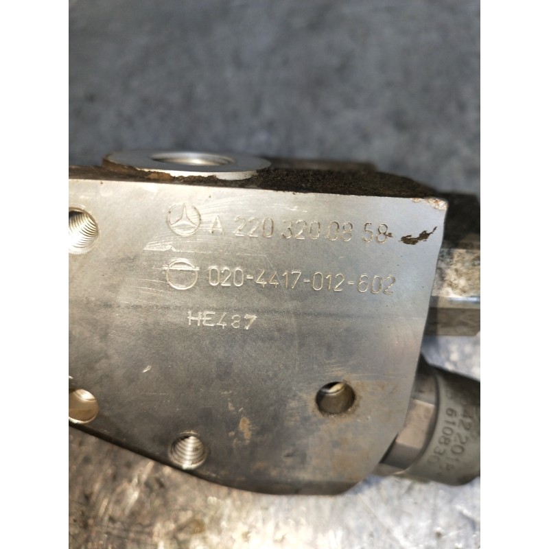 Recambio de bomba suspension para mercedes clase cl (w215) coupe 600 (215.378) referencia OEM IAM A2203200858  