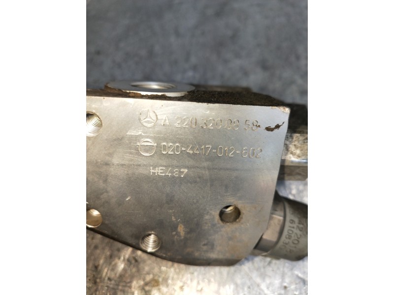 Recambio de bomba suspension para mercedes clase cl (w215) coupe 600 (215.378) referencia OEM IAM A2203200858  