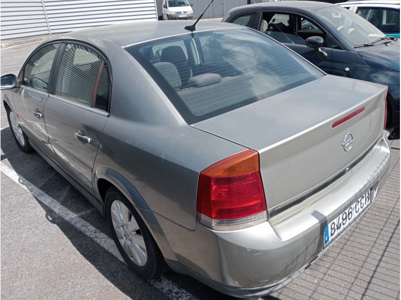 opel vectra c berlina del año 2002