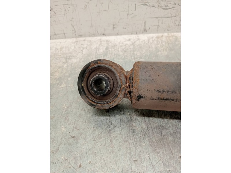 Recambio de amortiguador trasero izquierdo para volkswagen t5 transporter/furgoneta combi referencia OEM IAM 7H0513029D  