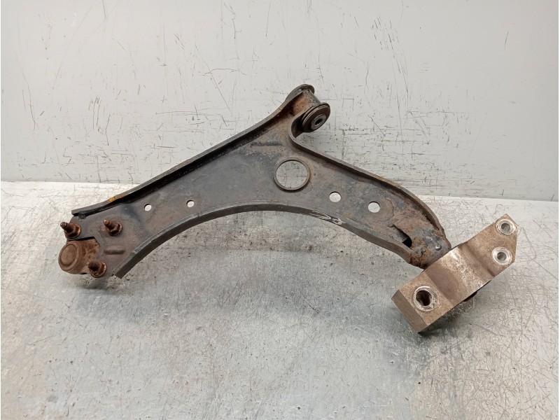 Recambio de brazo suspension inferior delantero derecho para volkswagen caddy ka/kb (2k) kombi referencia OEM IAM 1K0407853E  