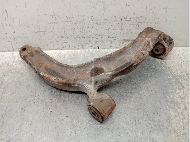 Recambio de brazo suspension inferior delantero izquierdo para volkswagen t5 transporter/furgoneta combi referencia OEM IAM 7H04