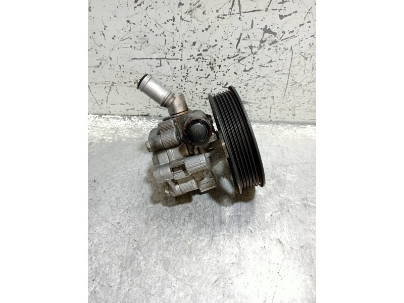Recambio de bomba direccion para opel insignia berlina cosmo referencia OEM IAM 13273784  