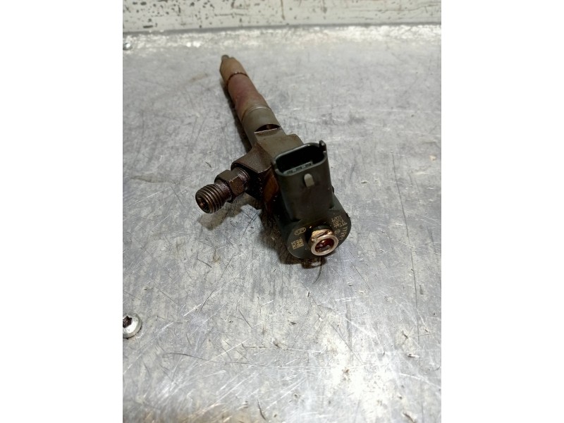 Recambio de inyector para opel insignia berlina cosmo referencia OEM IAM 0445110327-  