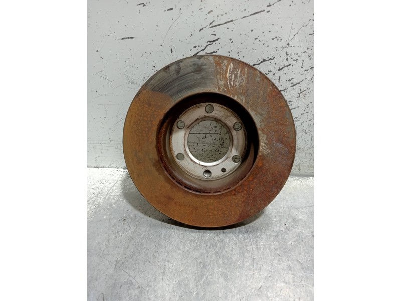 Recambio de disco freno delantero para mercedes sprinter 02.00  caja cerrada referencia OEM IAM   
