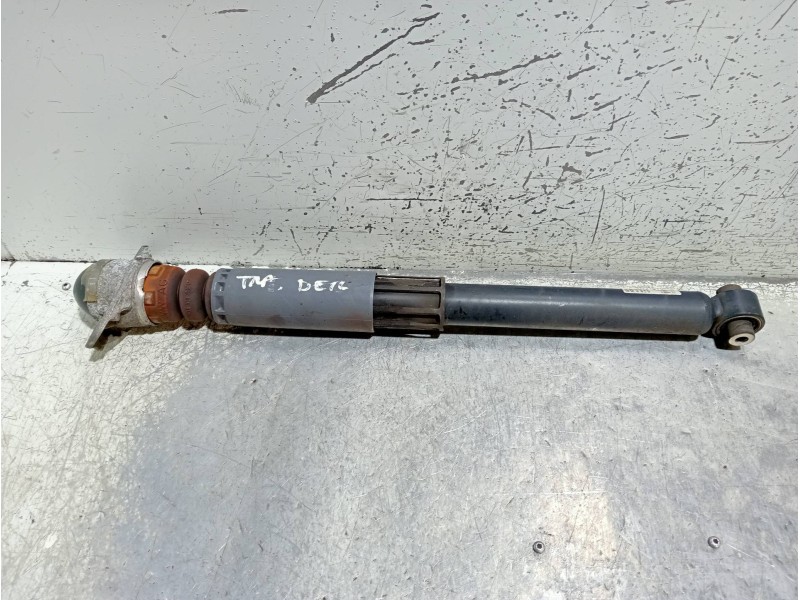Recambio de amortiguador trasero derecho para audi a3 (8vk) basic referencia OEM IAM 801402000576 5Q0512011 814902010820