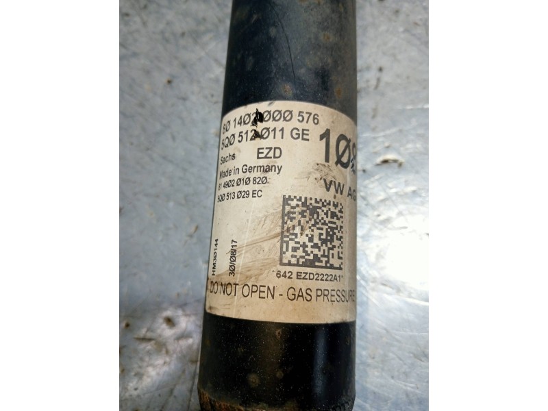 Recambio de amortiguador trasero izquierdo para audi a3 (8vk) basic referencia OEM IAM 801402000576 5Q0512011GE 814902010820