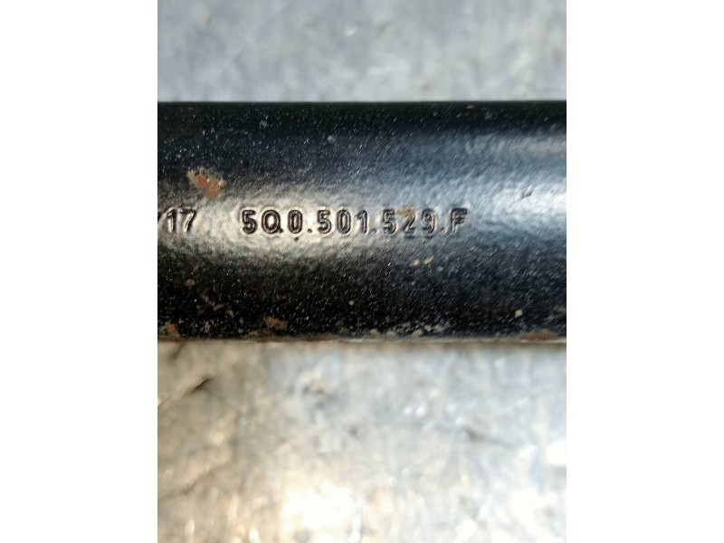 Recambio de brazo suspension inferior trasero izquierdo para audi a3 (8vk) basic referencia OEM IAM 5Q0501529F  