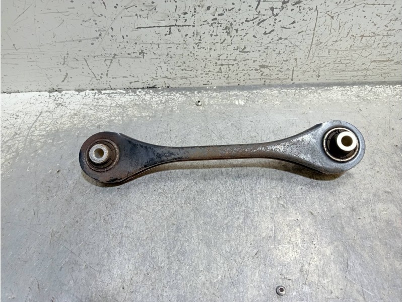 Recambio de brazo suspension inferior trasero derecho para audi a3 (8vk) basic referencia OEM IAM 5Q0501529F  