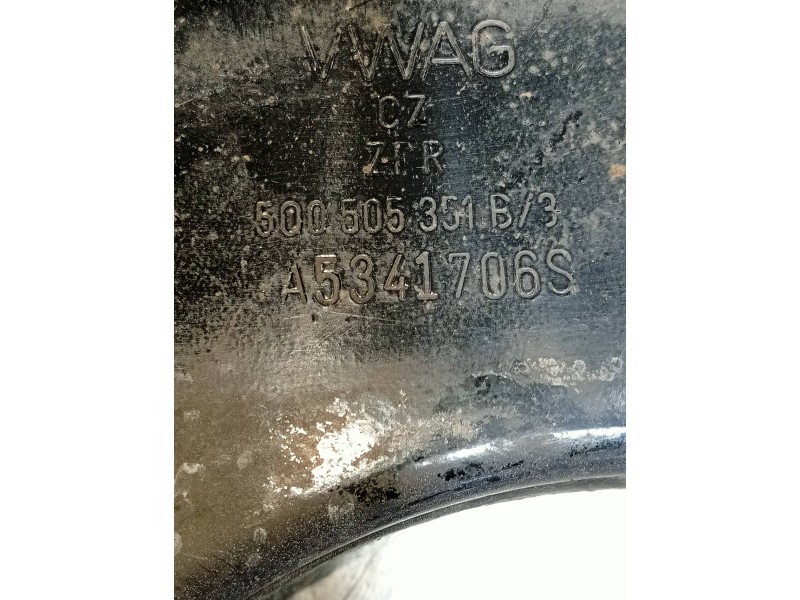 Recambio de brazo suspension superior trasero derecho para audi a3 (8vk) basic referencia OEM IAM 5Q0505351B  