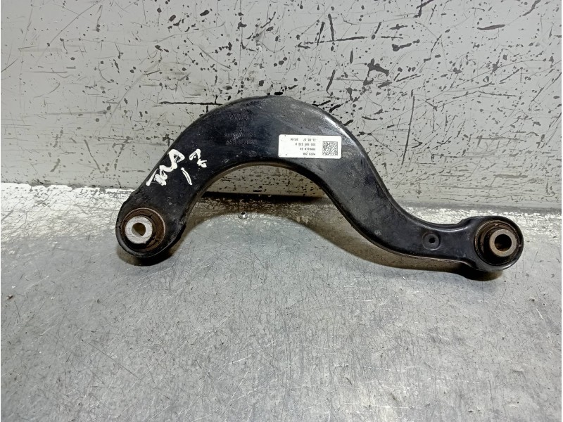 Recambio de brazo suspension superior trasero izquierdo para audi a3 (8vk) basic referencia OEM IAM 5Q0505351B  