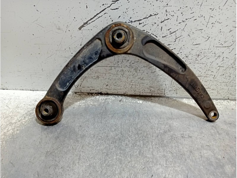 Recambio de brazo suspension inferior delantero derecho para peugeot 307 break / sw (s1) break xr referencia OEM IAM   
