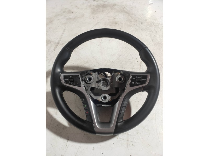 Recambio de volante para hyundai i40 cw gl tecno referencia OEM IAM 561003Z232  
