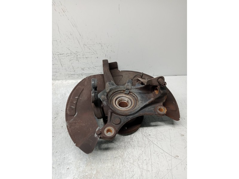 Recambio de mangueta delantera izquierda para peugeot 407 sw sr confort referencia OEM IAM   