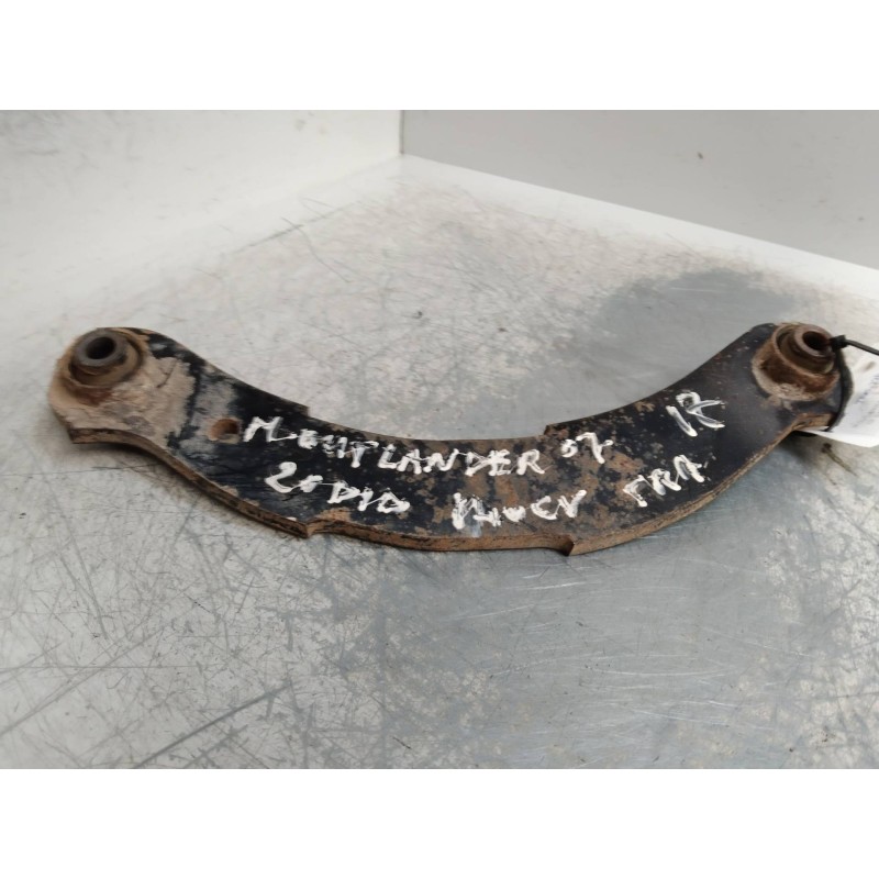 Recambio de brazo suspension superior trasero izquierdo para mitsubishi outlander (cw0) 2.0 di-d cat referencia OEM IAM   