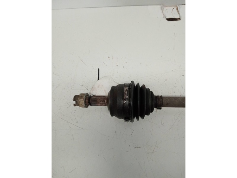 Recambio de transmision delantera derecha para lancia lancia y 1.4 ls referencia OEM IAM   