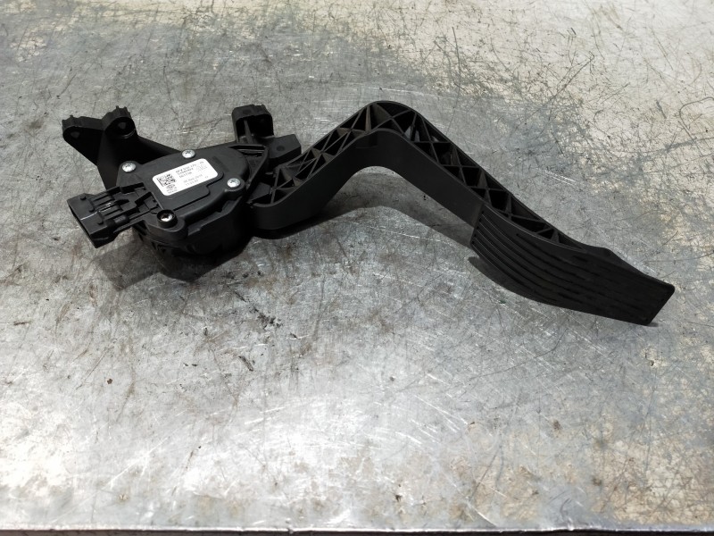 Recambio de potenciometro pedal para jeep compass ii 1.4 m-air cat referencia OEM IAM 6PV01017515 51942423 