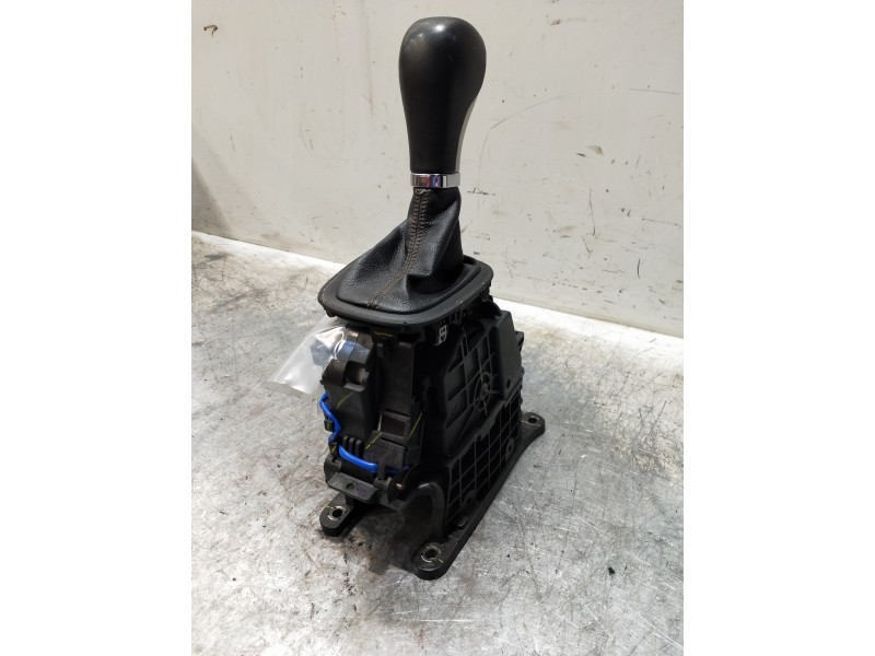 Recambio de palanca cambio para jeep compass ii 1.4 m-air cat referencia OEM IAM 00609288240 P5VM06LT5AI 