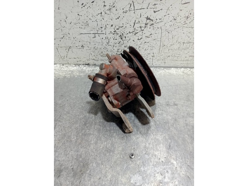 Recambio de bomba direccion para nissan cabstar e 2.7 td referencia OEM IAM   