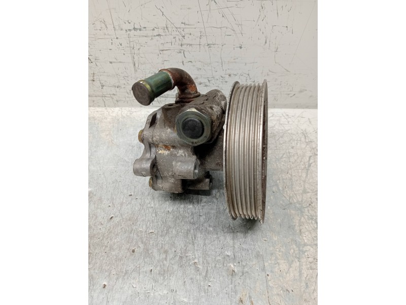 Recambio de bomba direccion para audi a4 avant (8e) 1.8 t quattro referencia OEM IAM 8E0145153  