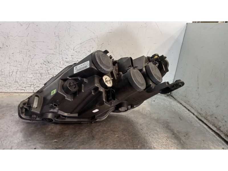 Recambio de faro derecho para seat toledo (kg3) style referencia OEM IAM 6JB941016 90019681 