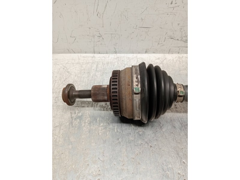 Recambio de transmision delantera izquierda para audi a4 avant (8e) 1.8 t quattro referencia OEM IAM 8E0407272AH  